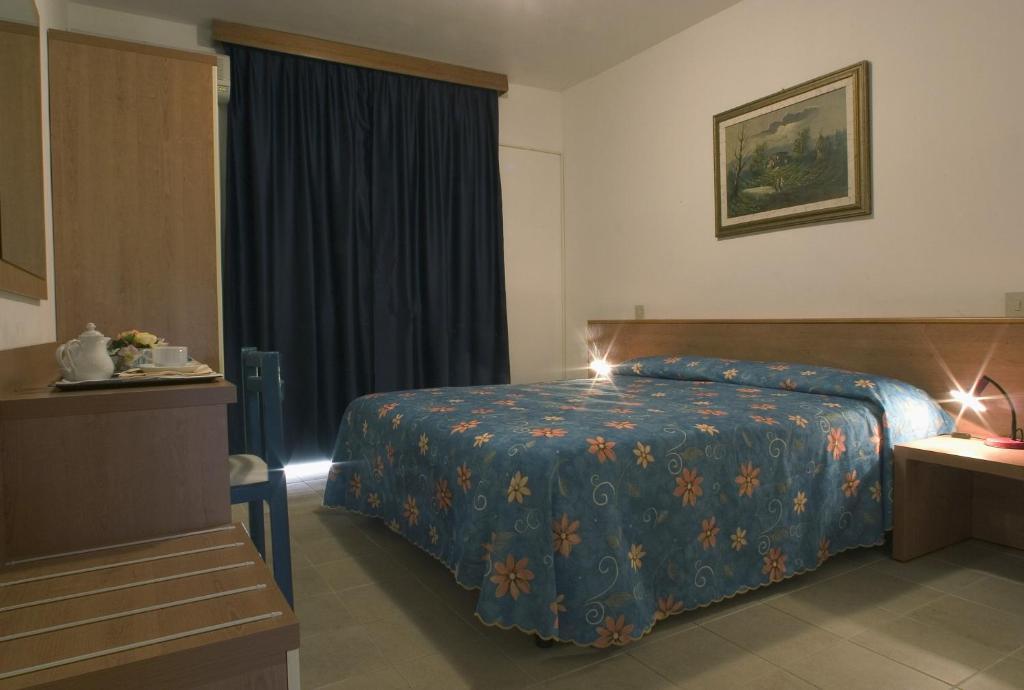 Hotel Santa Cruz Lignano Sabbiadoro Pokoj fotografie